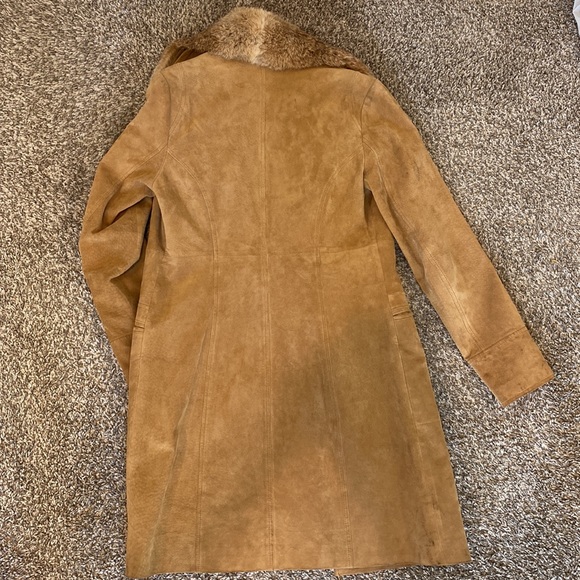 JOHN CARLISLE
Lamb Leather Faux Fur Jacket - Picture 5 of 7